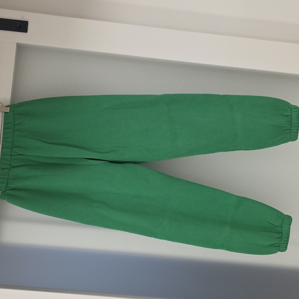 TIC TOC Vibrant Green Jogger Sweat Pants! - Picture 5 of 9